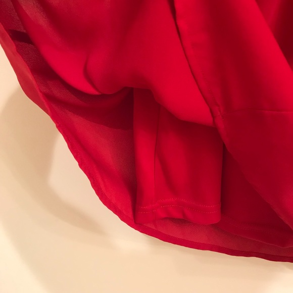 🚫SOLD🚫 EUC Red Dress w/ Eyelash Lace Accent - Picture 5 of 7